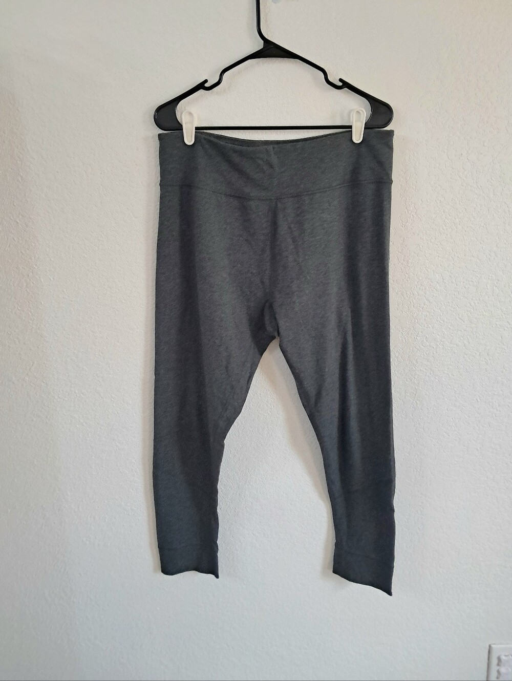 Calvin Klein Performance Womens Capri Leggings Heather Gray Cropped Sz XL Yoga